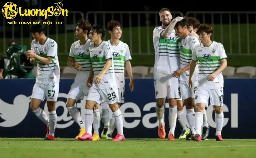 Trận đấu giữa Jeonbuk vs Seoul cho thấy sự cân bằng tương đối về chỉ số ELO